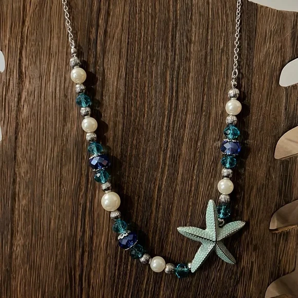 3/$18 - 14” Periwinkle By Barlow Starfish Necklace - New - Lot 495 - Picture 1 of 7